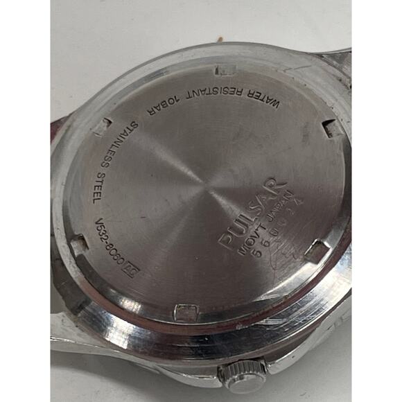 Vintage Rare Pulsar by Seiko V532-8060 100M WR Dive Jumbo Case Watch Date - Picture 6 of 7